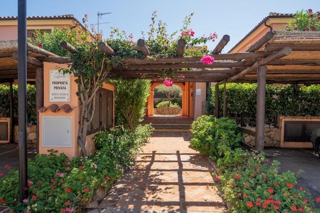 House In Residence With Swimming Pool 2 Km From The Sea Murta Maria Buitenkant foto