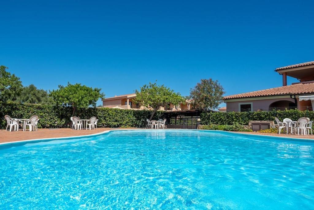 House In Residence With Swimming Pool 2 Km From The Sea Murta Maria Buitenkant foto