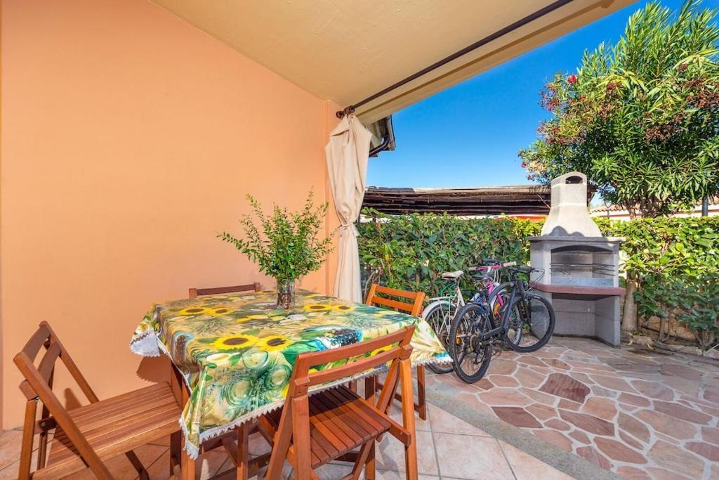 House In Residence With Swimming Pool 2 Km From The Sea Murta Maria Buitenkant foto