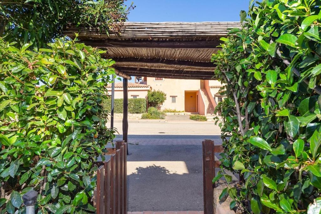 House In Residence With Swimming Pool 2 Km From The Sea Murta Maria Buitenkant foto